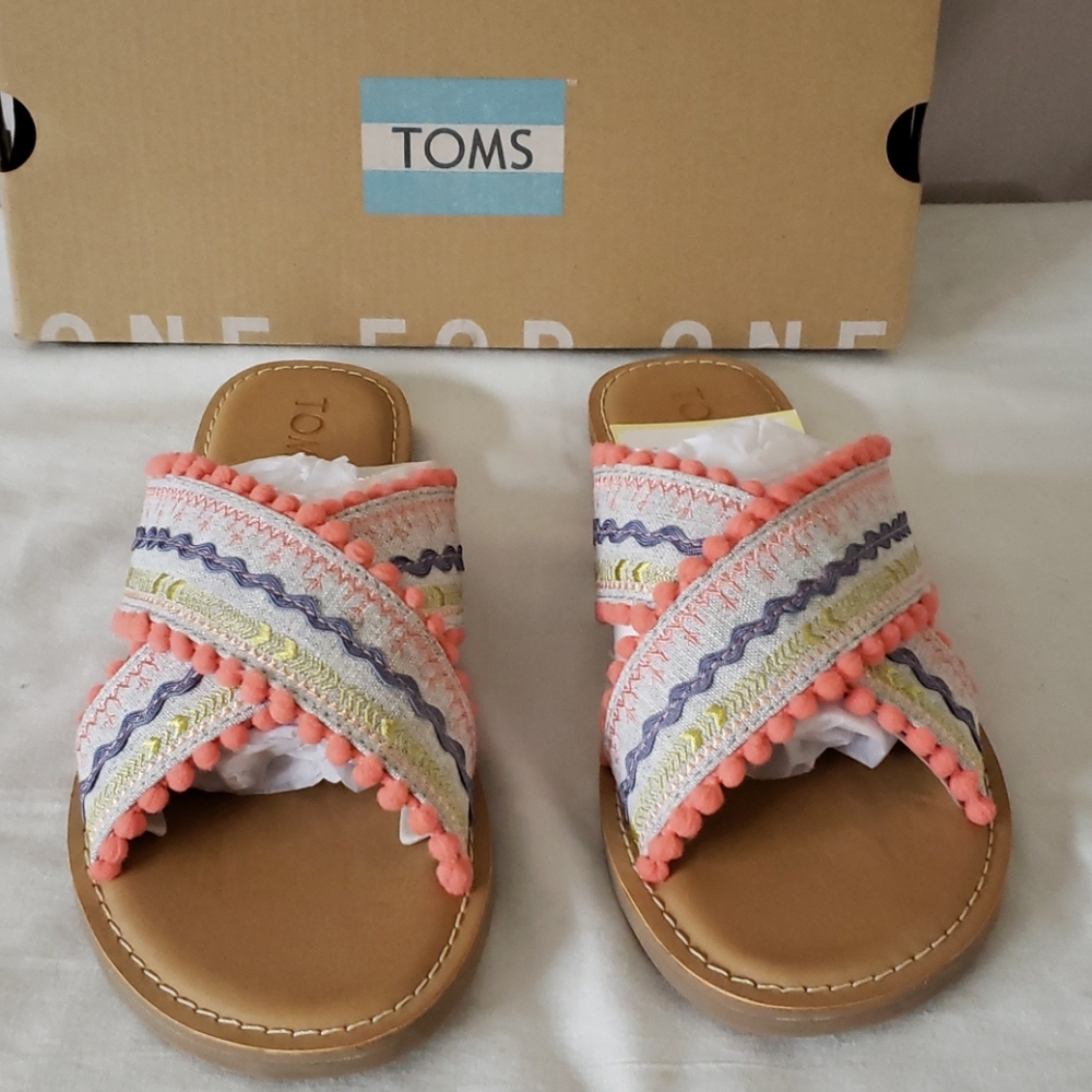 NEW Toms Viv Pompom Chambray Sandal - Picture 7 of 11
